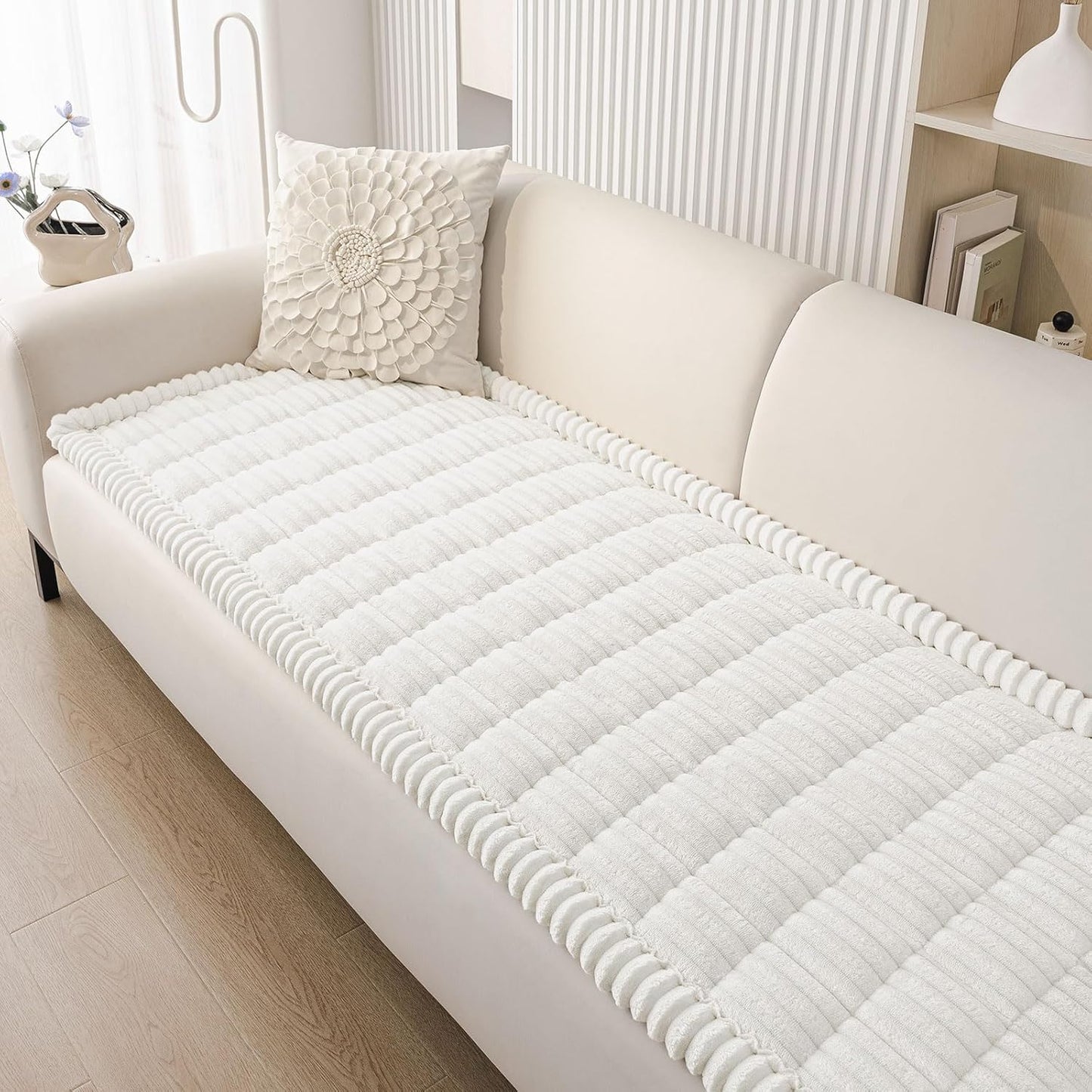 Couch Cover for Dogs Washable, Non Slip Fuzzy Pet Couch Covers for 3 Cushion Sofa Pet Friendly